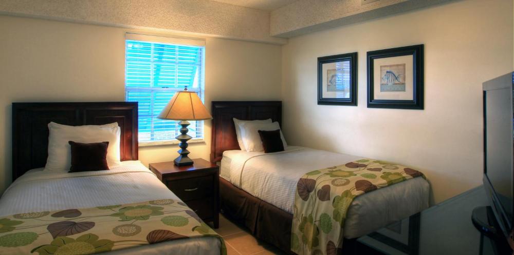 Standard Two-Bedroom Suite with Partial Ocean View interior